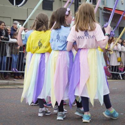 Holywood Maypole Dancers